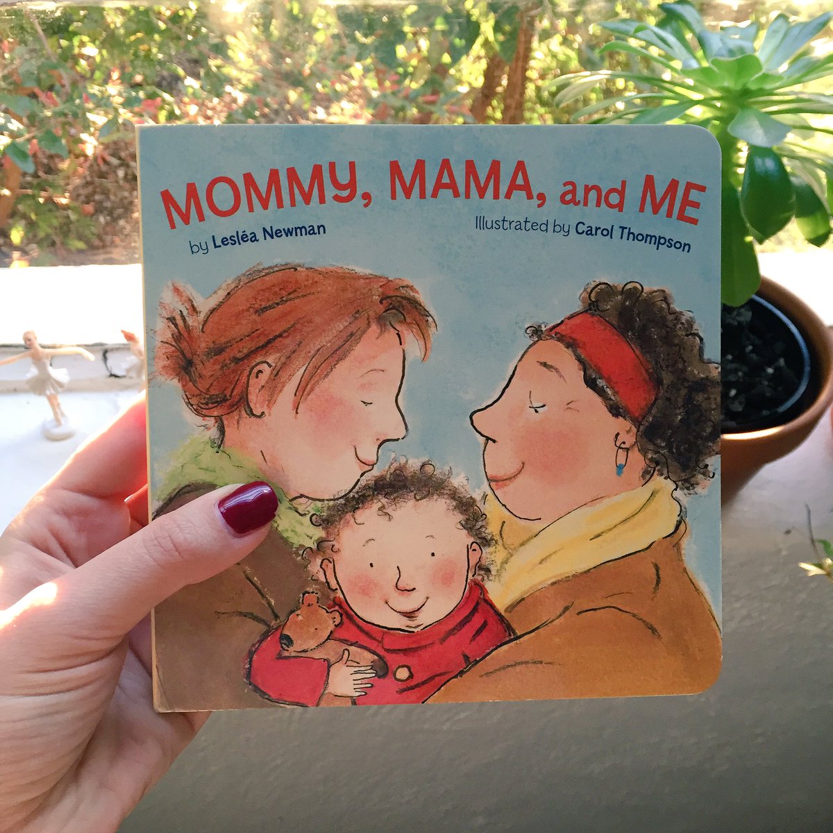 katiefound's tweet photo. The most beautiful children's book I've read in a long while. Thank you, @lesleanewman ❤️ https://t.co/0kG6QDx1n2