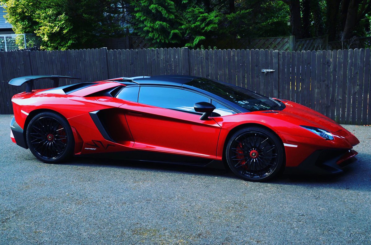 Cannonball Ireland This Gorgeous Lamborghini Aventador Sv Roadster Is Coming On Cannonballireland Beauty Only A Couple Of Weeks To Go