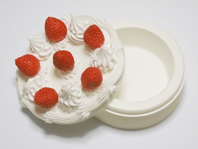 東京キッチュ V Twitter ホンモノみたいなケーキの箱 中に何をいれようか迷います 誤って冷蔵庫に入れる方続出 T Co zy3n9wo3 ホールケーキ 誕生日ケーキ 食品サンプル Fakefood 結婚記念日 ギフト
