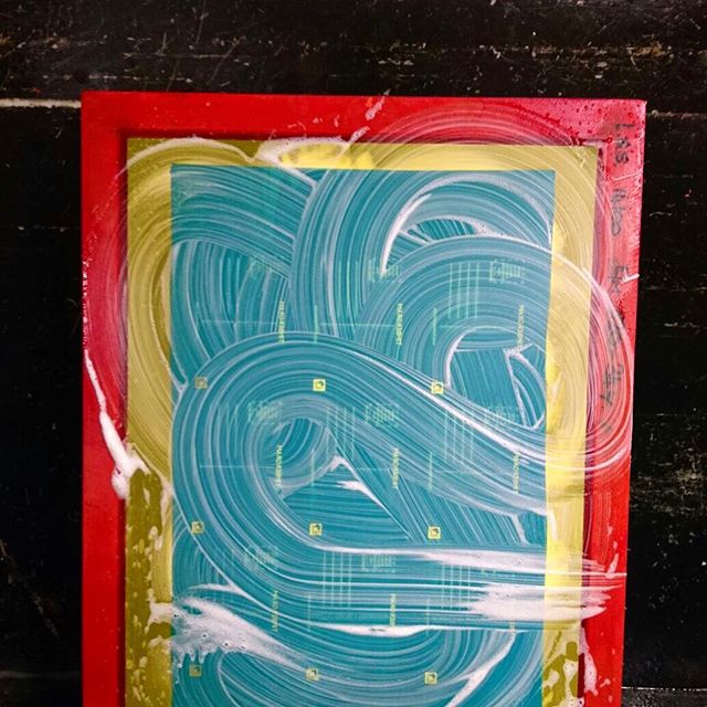 PrintallStudios's tweet photo. STUDIO LIFE//SCREEN PREP! 🚿#bubbles #printall #studiolife #technican #screenprinting #screens https://t.co/0nhMPZXBp3