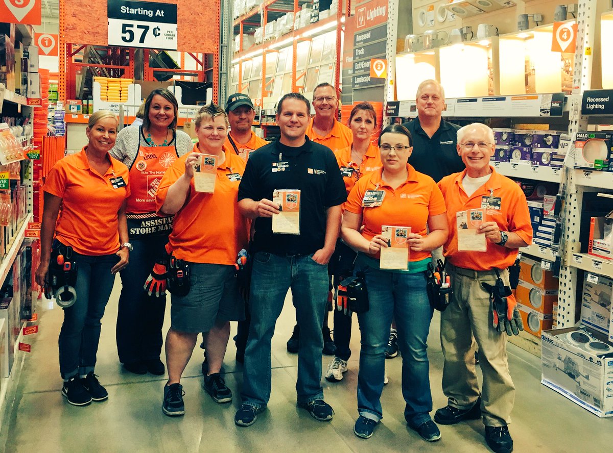 JanaVugteveen's tweet photo. Thank you MET! @HD2720walker Appreciates you all!! @markmet2720 @PegWillard @AmyMETMidwest @DavidMann2720 😊 https://t.co/lunuUYuegZ