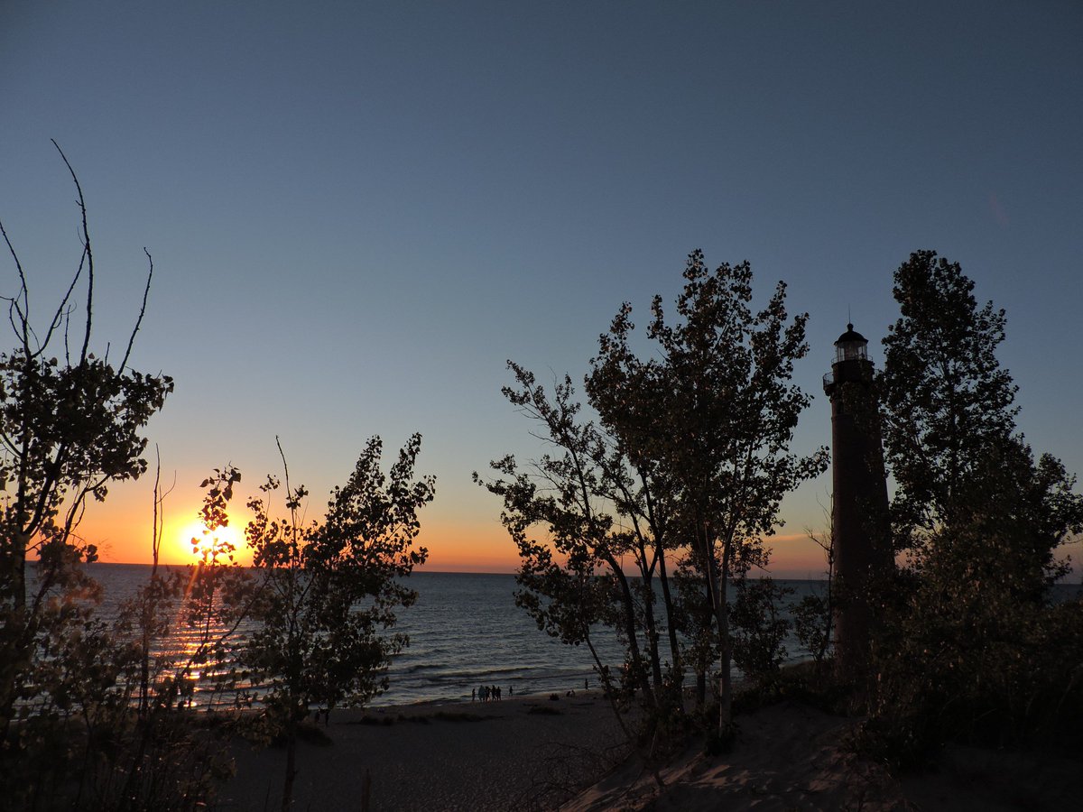 skipper99g's tweet photo. Sunset at my favorite place in the world. Little Point Sable. 8/22/16 https://t.co/9U2SxSluX5