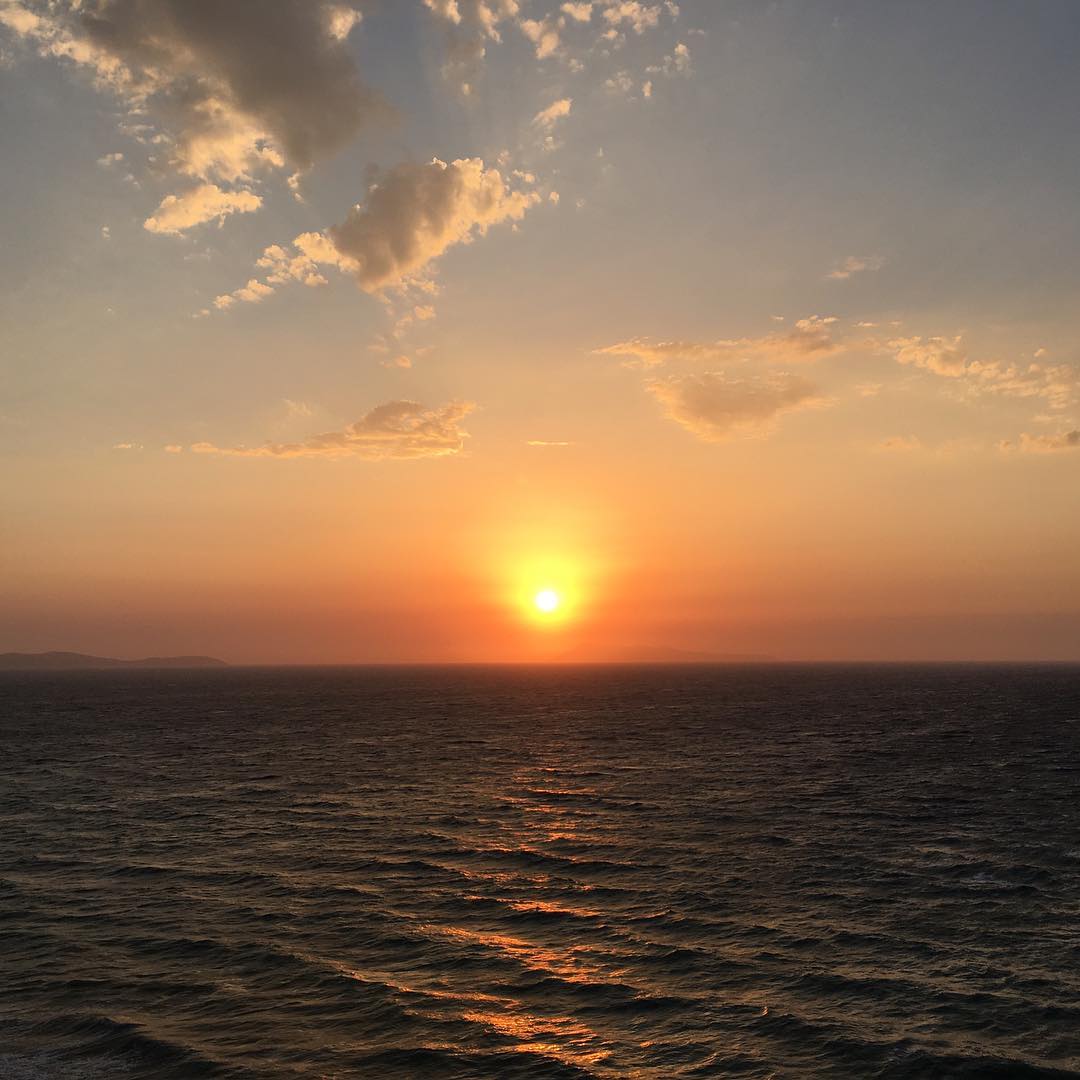 Tysntny's tweet photo. #sunset #ieri #corfu #logasbeach #instamoment #instasunset #instapanorama #instaholiday… https://t.co/iHJMyDOFEg https://t.co/kzjqDY6dCz