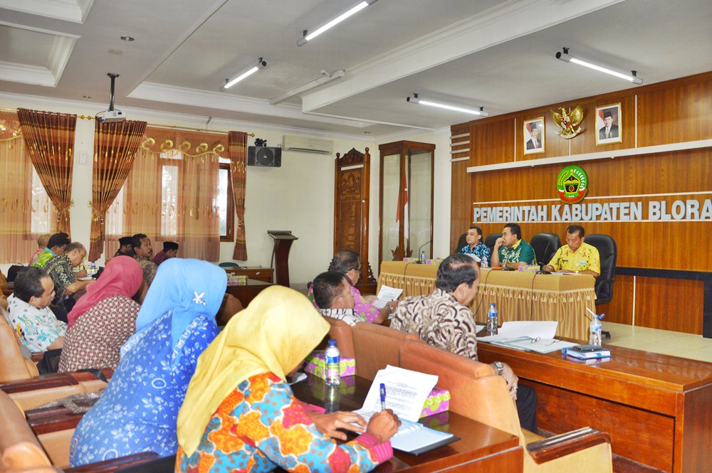 Total 745 Pegawai Pemkab Blora Akan Dialihkan ke Pemprov Jateng - infoblora.com/2016/08/total-… #beritablora