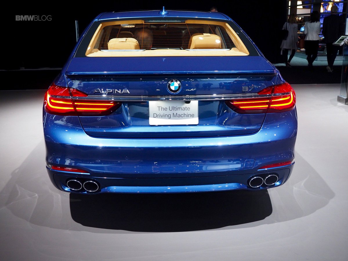 L'Alpina #BMW Série 7 avec la B7 Biturbo. Une limousine de 608 ch capable d’abattre le 0 à 100 km/h en 3,7 s.