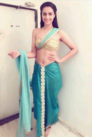 prachi_fans's tweet photo. अप्सरा आली इंद्रपुरीतुन खाली (Angel Came from Heaven) ;) isnt she looking like a #PrincessFairy #PrachiTehlan https://t.co/HPGzKhjOzS