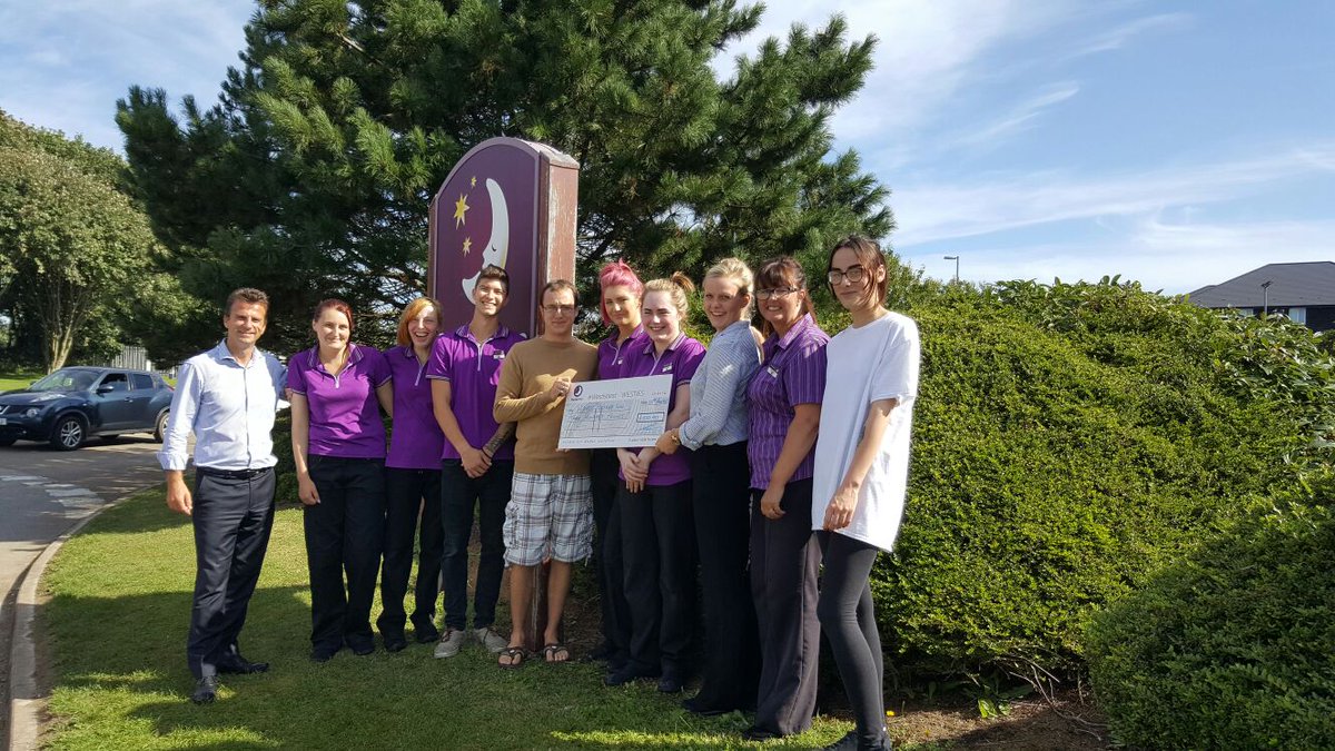CornwallNDevon's tweet photo. Meal Deal Mission Winners at Hayle Premier Inn! A hudge well done, they done amazingly well @SDEBDD @LauraEvans81 https://t.co/YDbr2FsBOn