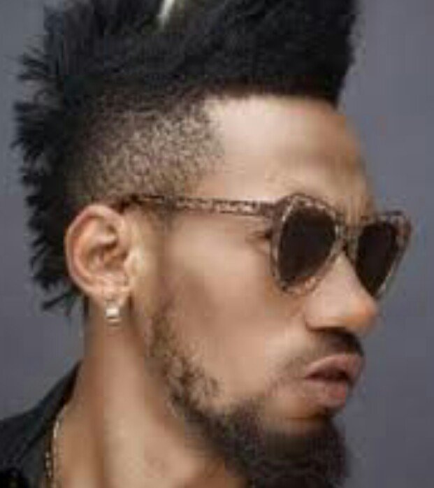 HOTFM_ABUJA's tweet image. #NP #ESureForMe- @phynofino #5InARow on #TheRendezvous wth @Amakafresh14 cc @TheOneRahim @DaSleekMC