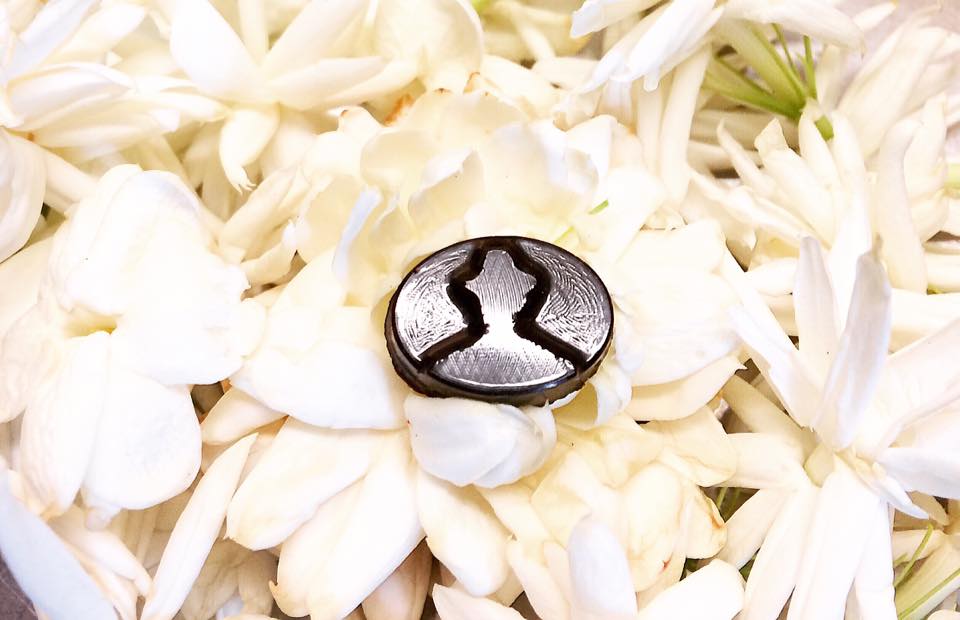 bonajuto's tweet image. In meno di un grammo tonnellate di Emozioni. #Bonajutostyle #onlysmell #Gelsomino #chocolate #coomingsoon