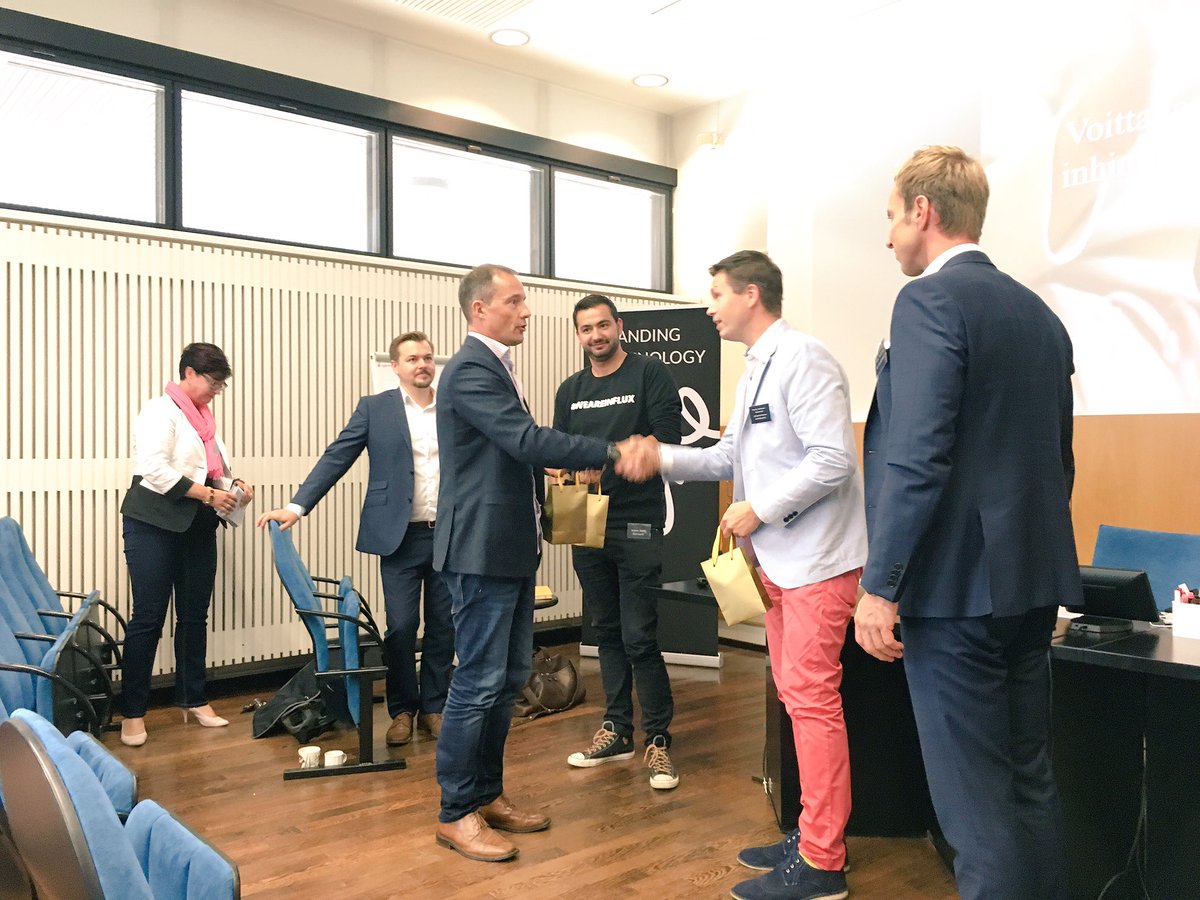 Kiitos @diggthedrazen <a href="/charlyjsp/">C Salonius-Pasternak</a> &amp; <a href="/JukkaTuominen/">Jukka Tuominen</a> huippusisällöstä tänään aamulla! #ValveLive #viestintä #somefi