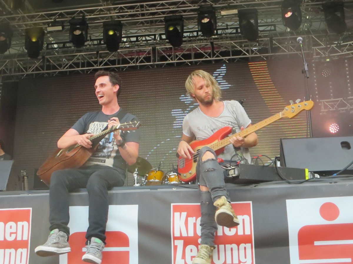 Jazz197313's tweet photo. @jamescottriall Thank you so much for this amazing gig in Linz 🇦🇹 ❤
#Kronefest #2k16 #Austria #Linz #unforgettable https://t.co/ebst7cGDlG