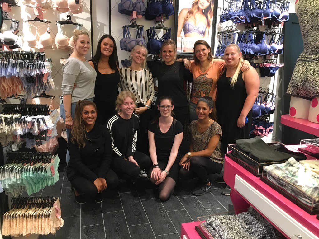 Team work in Waves today🎀