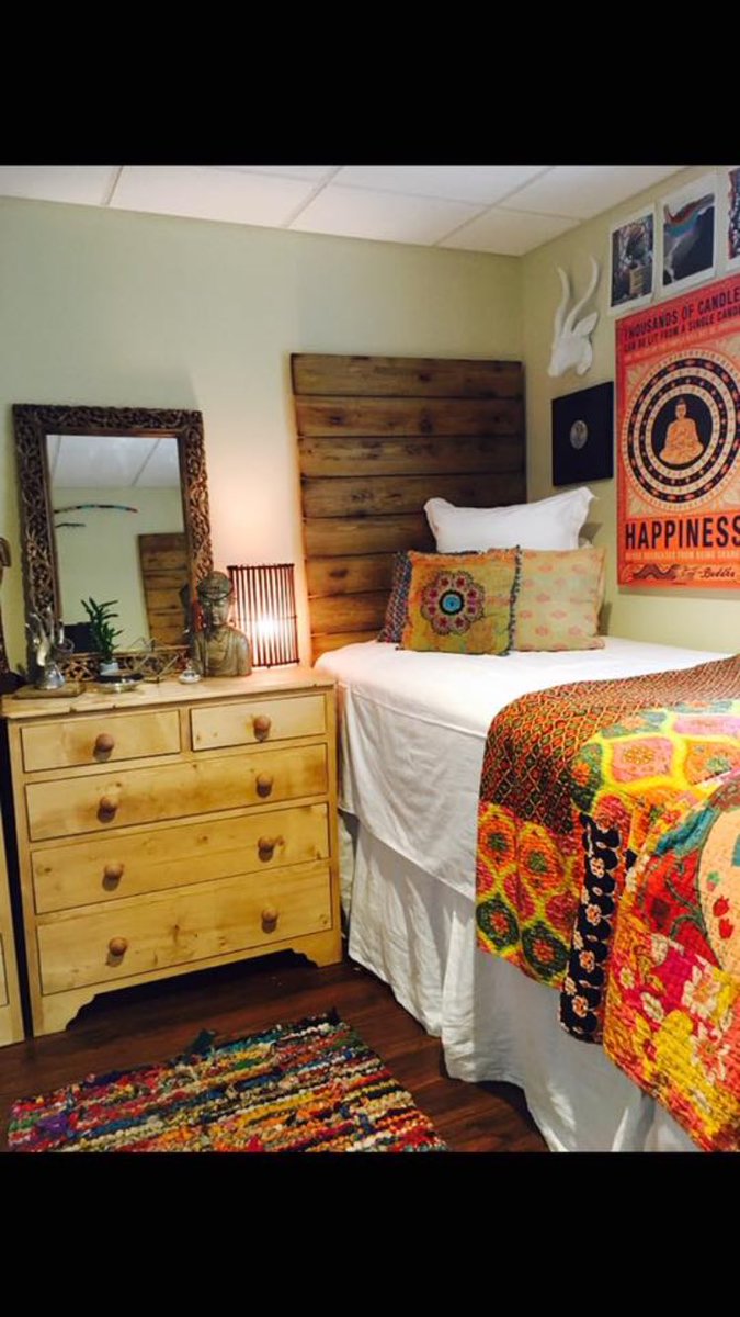 _W_Decor's tweet photo. Ole Miss #dormroom #dormroomgoals #OleMiss https://t.co/D6lLmO1HGQ