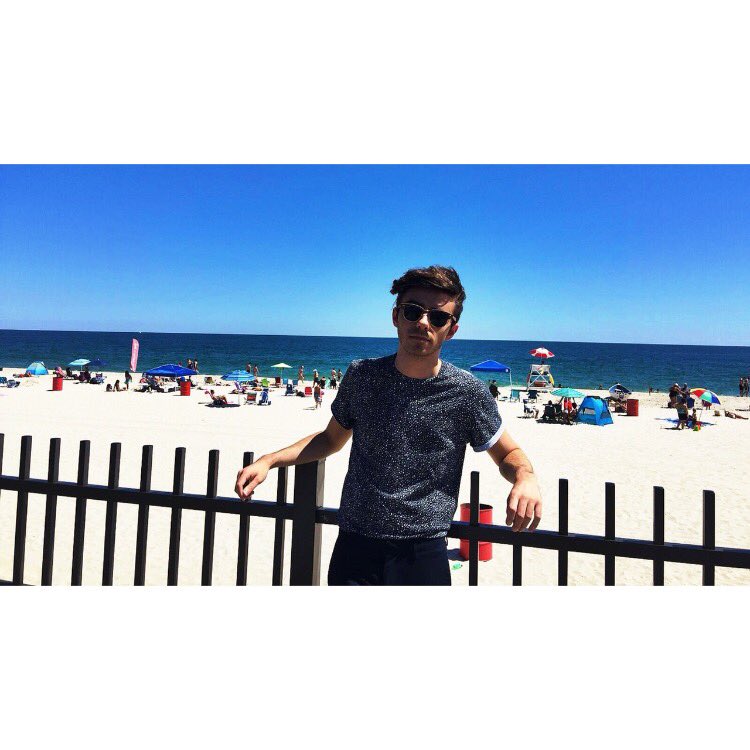 NathanSykes's tweet photo. I'll put this love in a bottle and I'll go to the beach ... https://t.co/MxqYAKeeae https://t.co/jH8keD5Eod