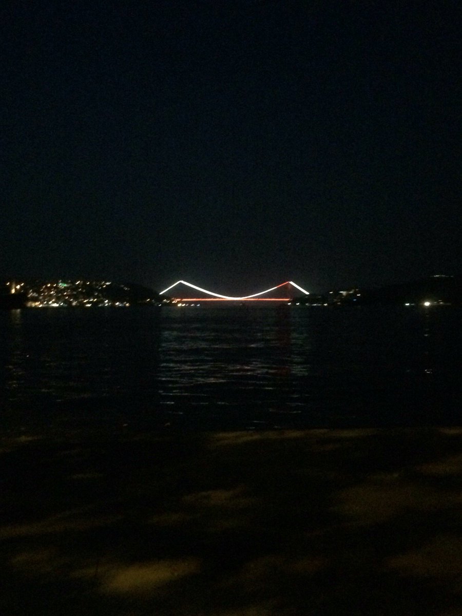 busraatbas's tweet photo. I'm at Kireçburnu Sahili in ��stanbul, Türkiye https://t.co/Q8jrjPgD6Q https://t.co/NI5GP23mbH