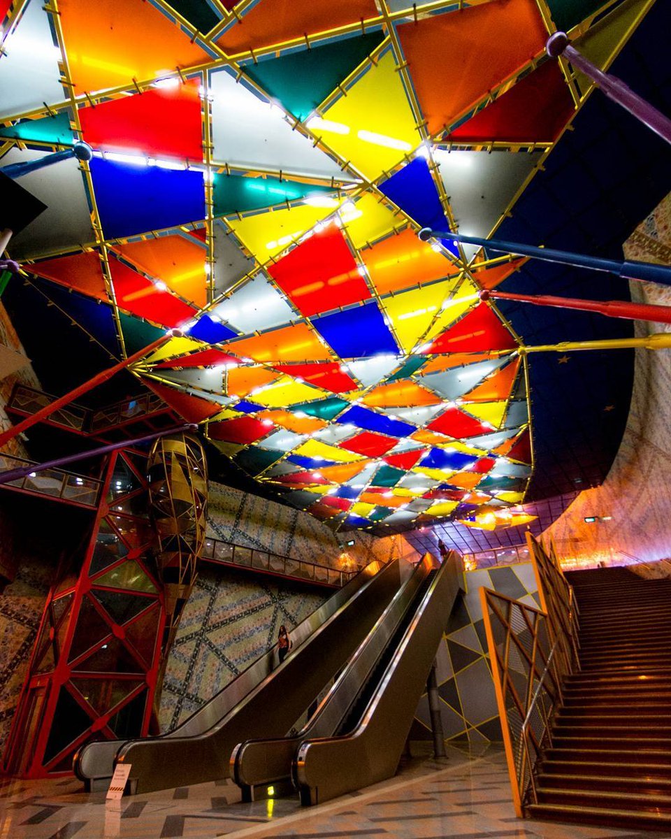 moovit's tweet photo. Loving this #unique #metro in #Lisbon (photo: https://t.co/lwgGSHjsyP) #TravelTuesday #travel #art #app #photography https://t.co/smqgblp1ri