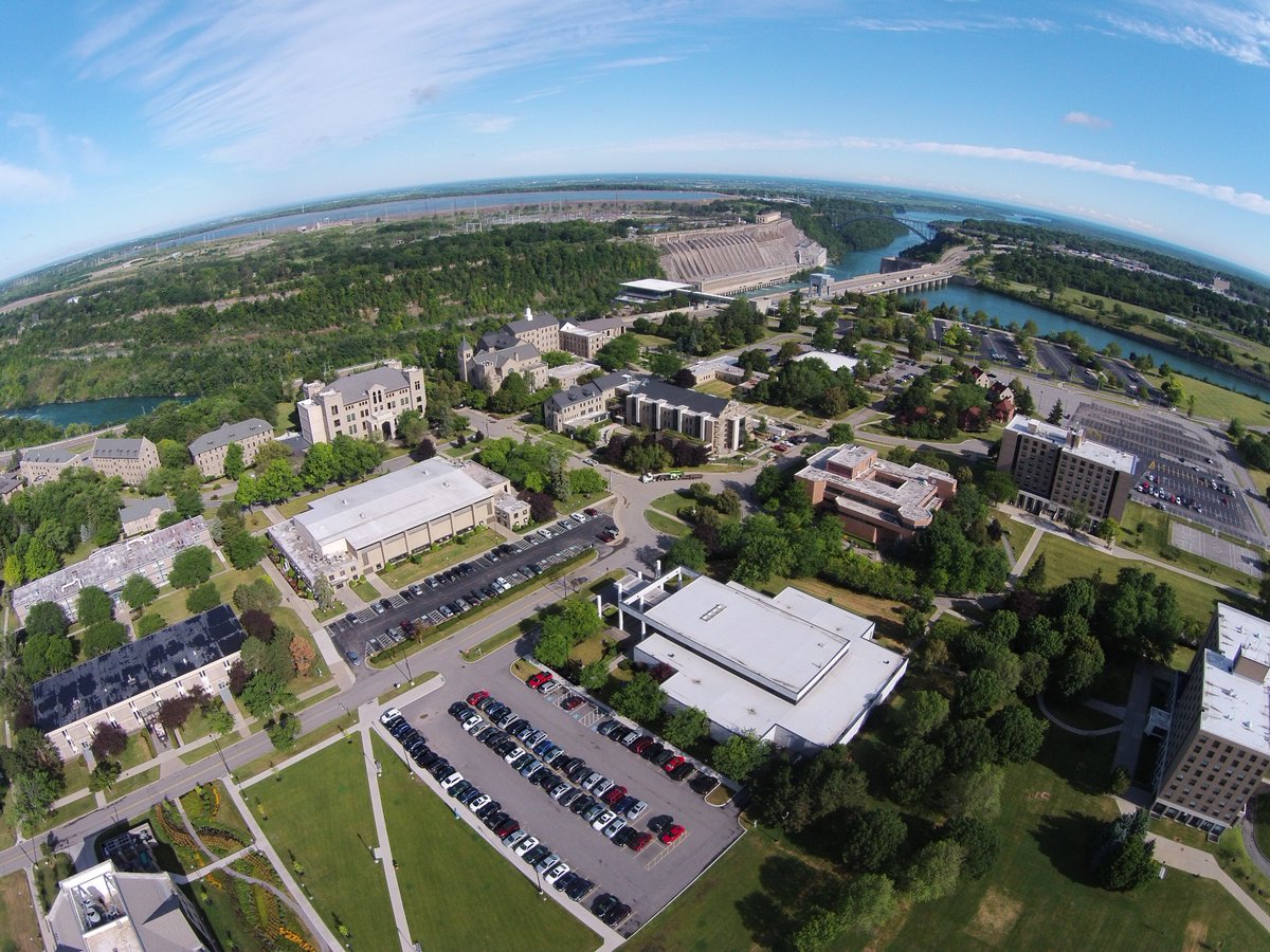 NiagaraUniv's tweet photo. The views from Monteagle Ridge are our #TuesdayMotivation https://t.co/r17aD5cbNP