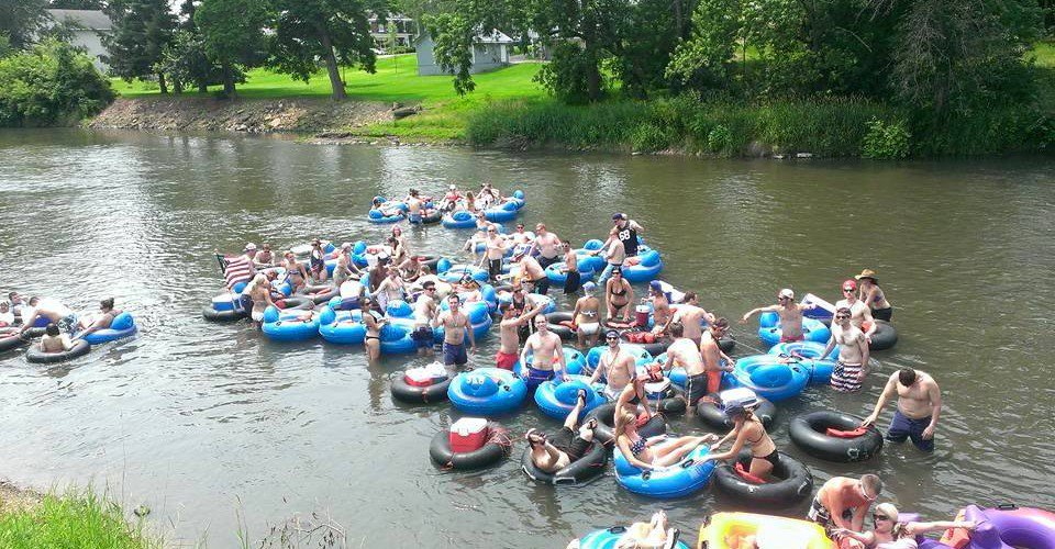 underworldimage's tweet image. @DaveandChuck The New Canadian Navy after the Port Huron Float Down #PortHuronFloatDown