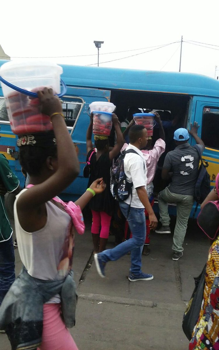 Coup_sur_coup's tweet photo. Ce matin 23/8 à tshangu. l'appel lancé par l'opposition n'a pas été suivi.le train est en marche; le Dialogue est là https://t.co/WLPHBU04Hz