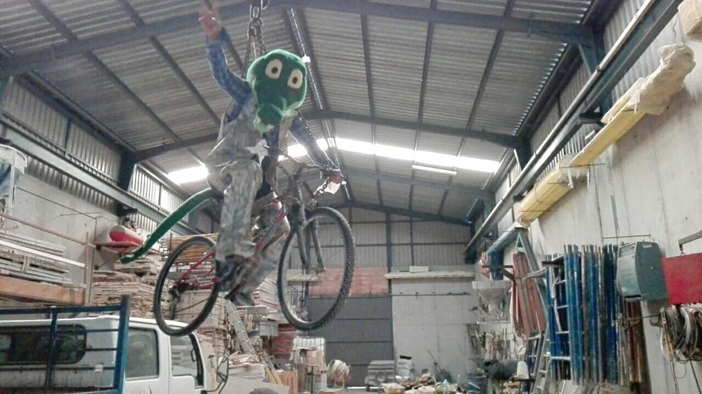 Robot_Group's tweet image. Entrenando para los espectaculos nuevos