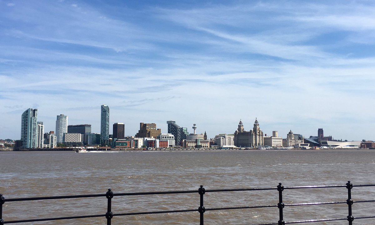 Historic waterfront from Seacombe Ferry Terminal.
#LovelyLiverpool
@MerseyFerries @scousescene