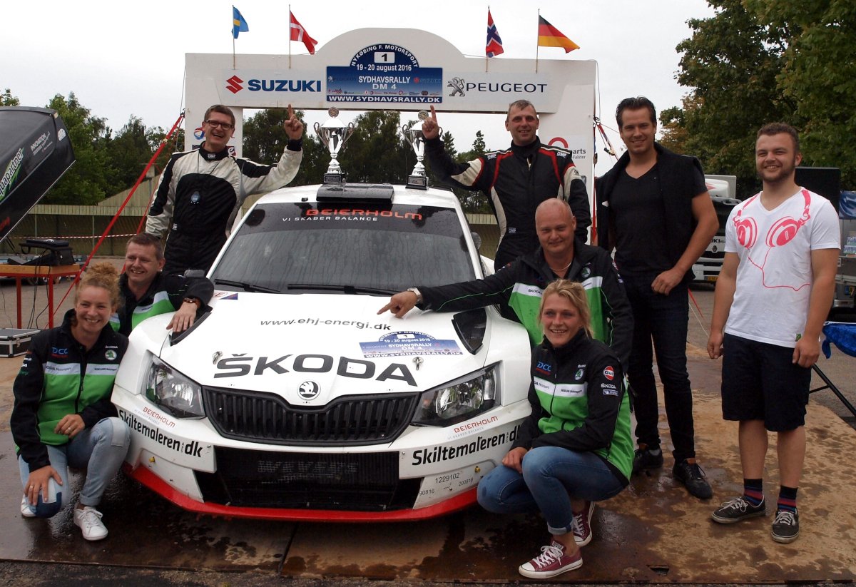 ŠKODA FABIA R5 tweet media