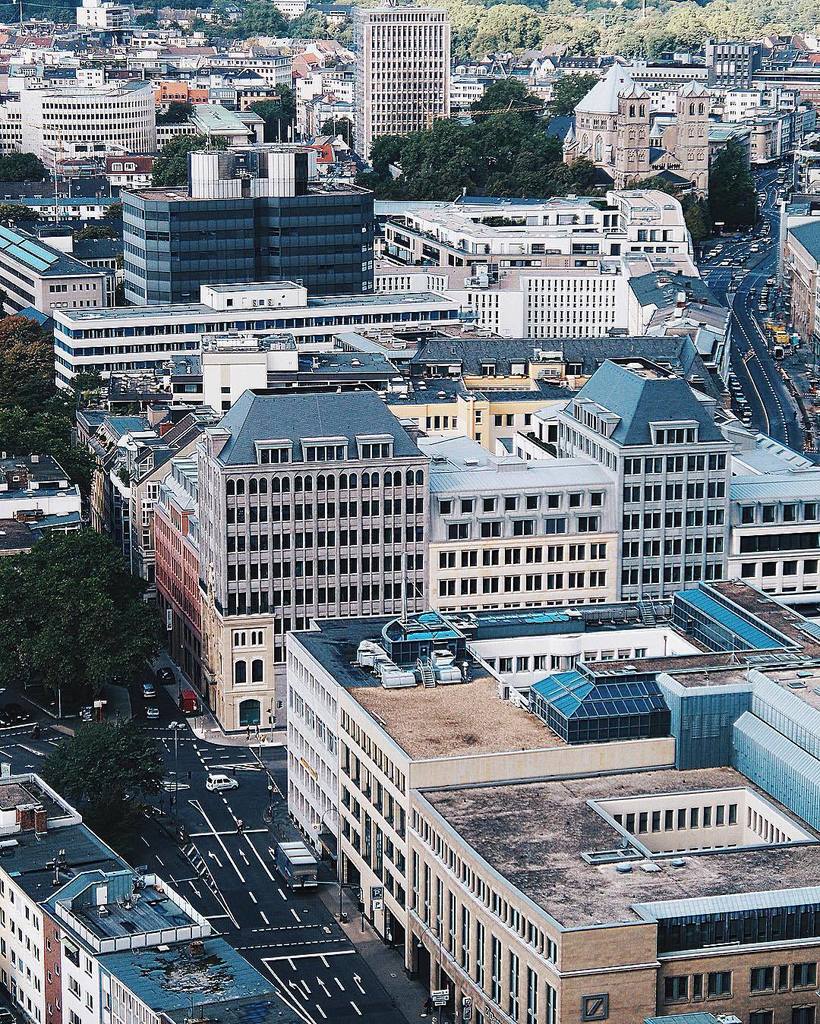 getawayspot's tweet photo. Cologne from above 🇩🇪🏢🏫
#cologne #köln #germany #deutschland #view #vscocam #ig_europe #ig… https://t.co/3UAwlsN2kO https://t.co/OiI1m8Lqmo