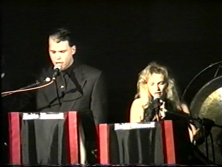 Zeena_Schreck's tweet photo. #radiowerewolf #zeenaschreck #nikolasschreck https://t.co/vDxxOA2GjU https://t.co/c1A5nEcTIe