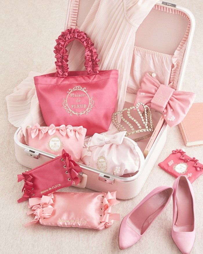ピンク好きさんのためのアクセサリー Akiko Pink Pa Twitter このシリーズ すごく可愛い こんなのがバッグの中に入ってたら 開ける度に笑顔になりますね ピンクが好き メゾンドフルール 女の子の夢 可愛い物大好き 乙女 ピンク 女子力 ラブリー
