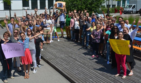 Edenred_D's tweet photo. #diversity, #vielfalt, #ddt16, buntes Diversity-Picknick im Juni 2016, https://t.co/wJxlwqalpM https://t.co/sSXxgWpo86