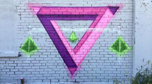 Princeton_Mag's tweet image. The Financial Analyst Who Moonlights as a Spray Painter bit.ly/2bJVqkC #art #design #nj #njarts