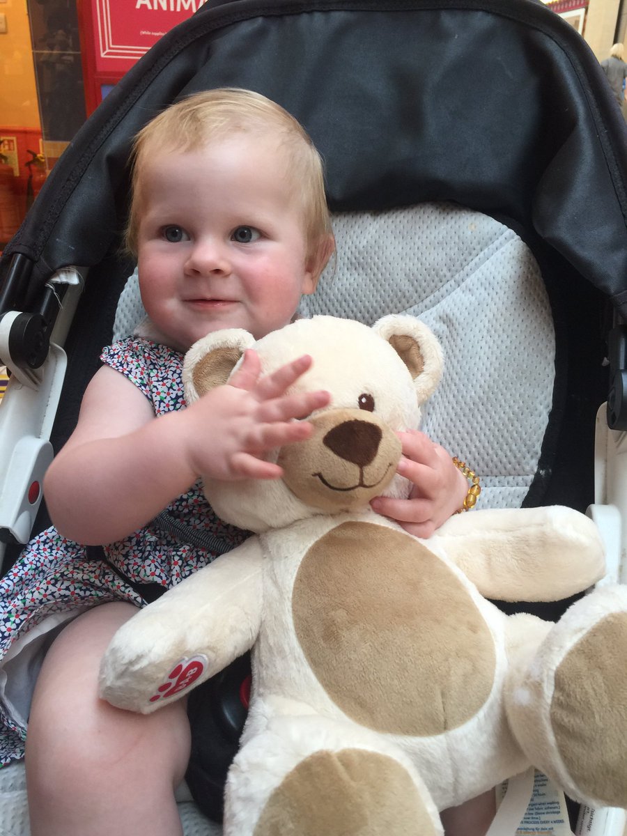 DaddyDouble's tweet image. Great experience @buildabear @BuildABear_GCC in Dubai mall. Always fun and love the kids 👍🏻👍🏻