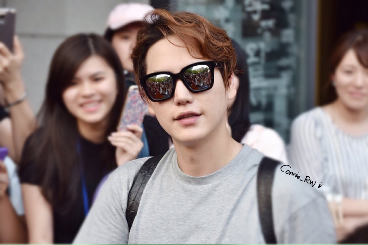 connielily's tweet photo. #GetWellSoonKyuhyun 😥♥ https://t.co/wb8KWEKzvV