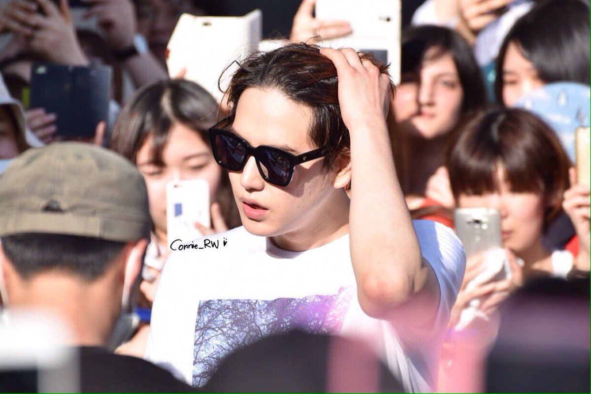 connielily's tweet photo. #GetWellSoonKyuhyun 😥♥ https://t.co/wb8KWEKzvV