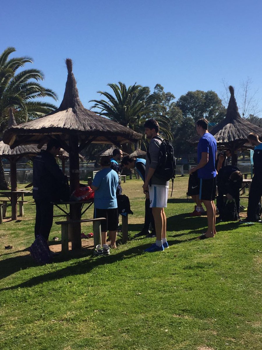 Se adelantó la Primavera! Gran idea del CT para el primer entrenamiento: beach en el Parque Las Acollaradas.