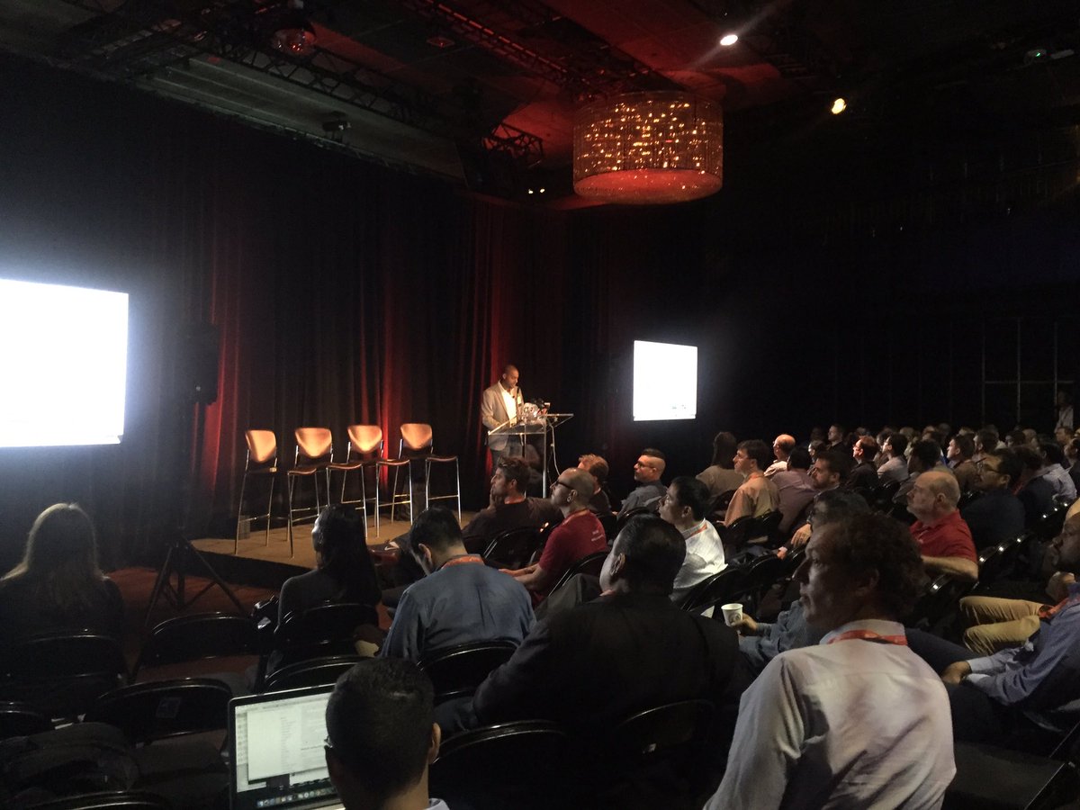 patricia_dugan's tweet image. ⭐️@djstayflypro is braving delivering a live demo in of Heat. #OpenStackEast
