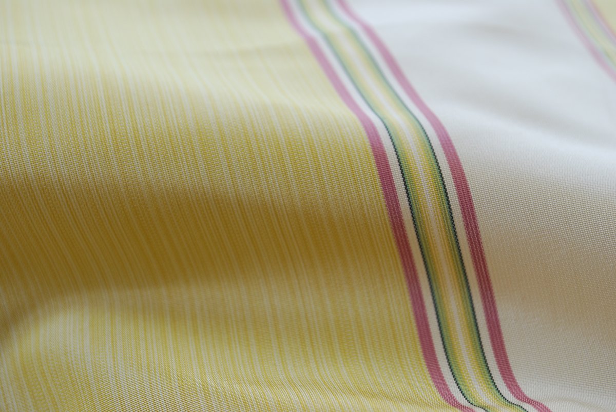 humphriesweave's tweet photo. #TextileTuesday A brightly striped #Lustring to match the #August #weather https://t.co/fhZ2VfVahy https://t.co/8cXQGP5zWx