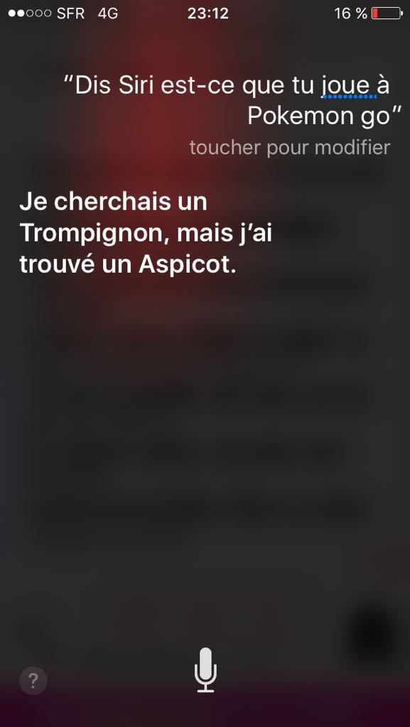 CBoulayy's tweet photo. Quand pokemon go est partout https://t.co/8Y8gOzI3q0