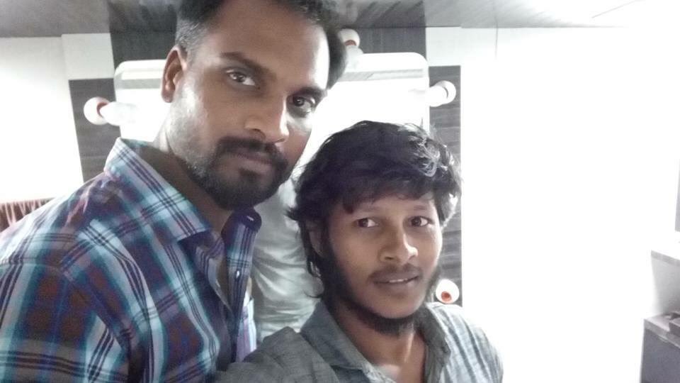 ctcupdates's tweet photo. Fun at #VadaChennai spot
#Madras fame @Pavelnavagethan - @HariJohny &amp; #Visaaranai fame #Apsal

@RIAZtheboss https://t.co/sTZD27ysXi