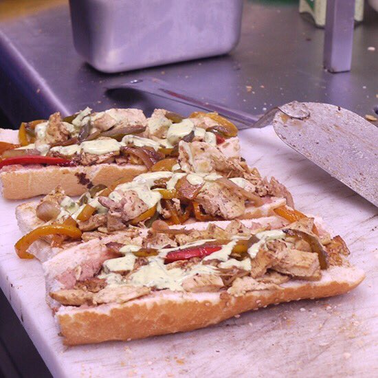 Así como se ven, saben! 😉 BAGUI CHICKEN CARIBE 🚚  #globalgourmetft #foodtruck #CDMX