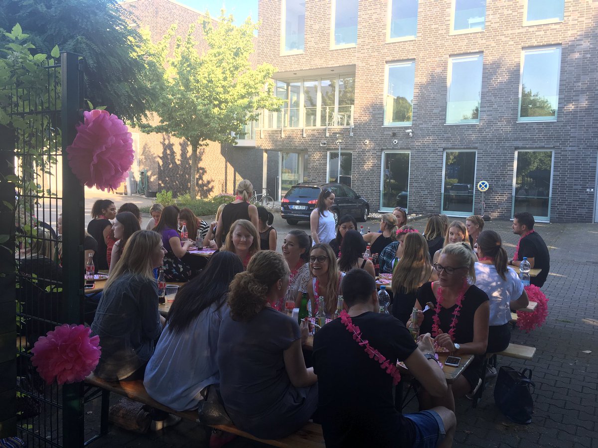 #endlesssummer #HKMfun "sheros and heros@summerparty"