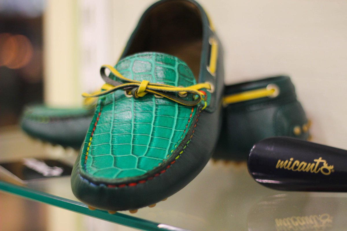 Micanto_Scarpe's tweet photo. Vuoi entrare a far parte del mondo Micanto? #franchising @scarpe #madeinitaly https://t.co/lp5GFemcD3 https://t.co/IHAEThWT0l