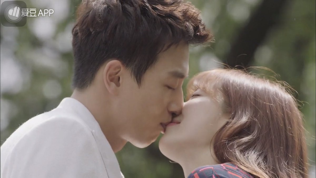 PSH_THAI's tweet photo. ปิดฉากอย่างสวยงาม เรตติ้ง #Doctors ตอนอวสาน สูงถึง 20.2% มาเป็นอันดับ 1 ตลอดการออกอากาศ สุดยอดมากเลย👍🏻🎉🎊🚑💕👏🏼 https://t.co/8PPKE1jE9j