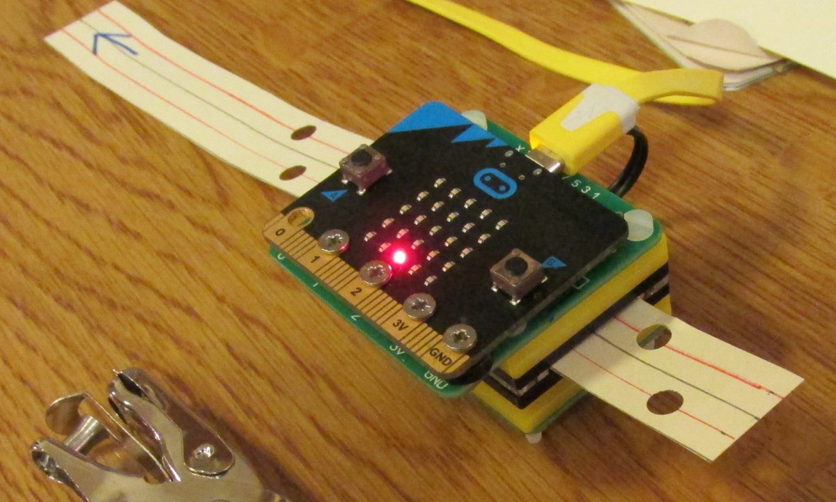 PocketMoneyTron's tweet image. @whaleygeek @MrTomsWorld PCB on top and bottom with laser-cut spacers in between: