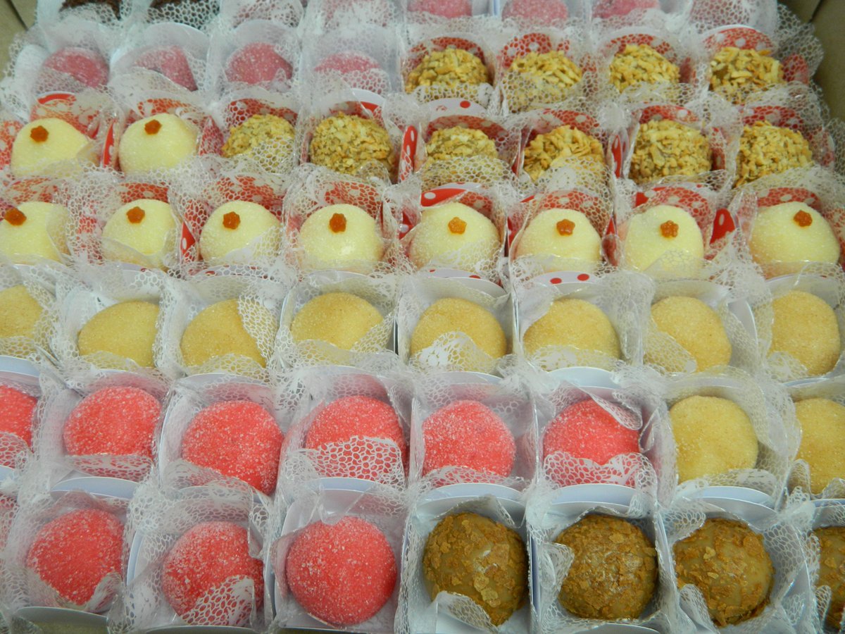 Mon_Dessert's tweet photo. Cherchez vous des desserts uniques pour un baptême, un marriage, anniversaire ou conférence? Venez-nous voir! https://t.co/rFm3CeCRaF