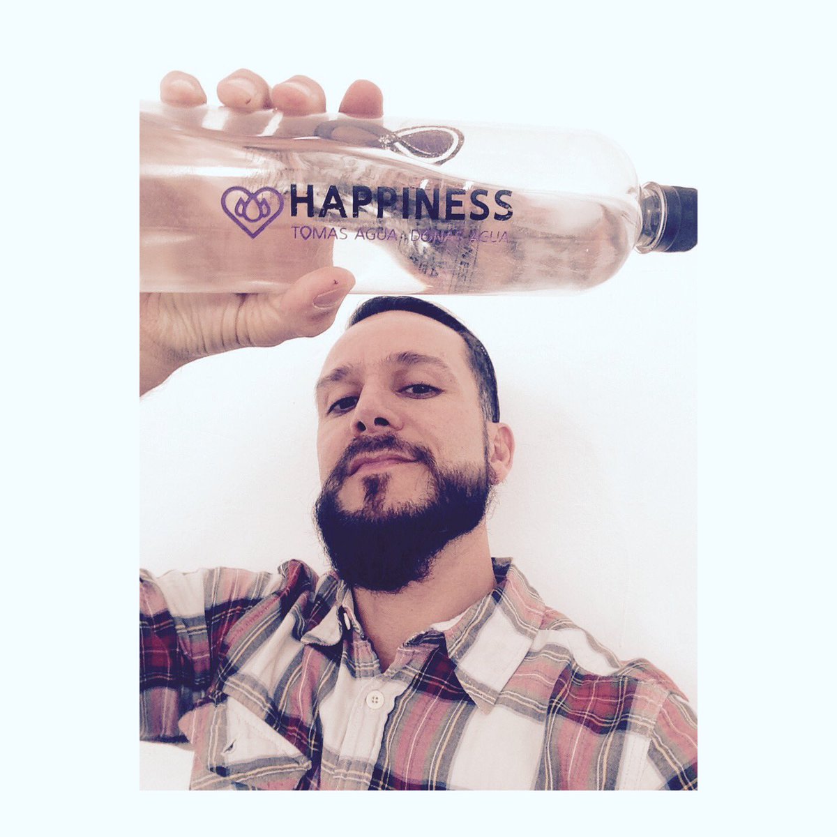 <a href="/MovimientoAgua/">Agua En Movimiento</a> #HAPPINESS Gracias!!! <a href="/Montanas_azules/">Montañas Azules</a>