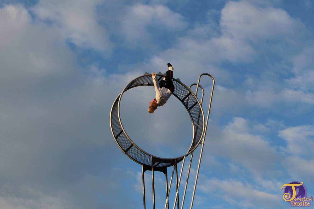 toverlandfans's tweet photo. Eerste inversie attractie in #Toverland. #BelloNock #wheelofwonder https://t.co/yXjI38c01F