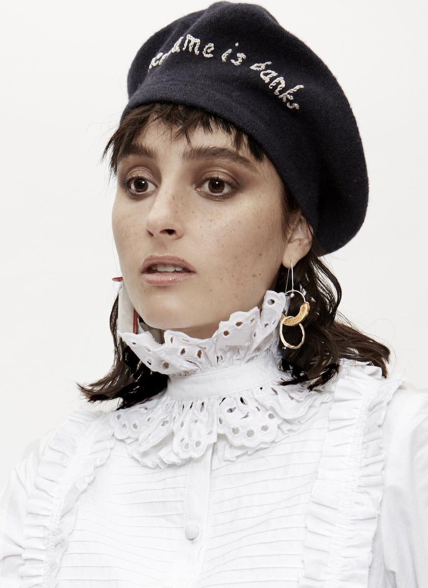 hernameisBANKS's tweet image. Talked to @i_D about my depression and my love for georgia o'keeffe
bit.ly/idBanks