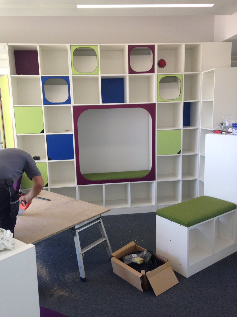 zioxiuk's tweet photo. The installation is well underway @StHelensSchool Can't wait to see the finished space!#CubeWall #BookHive #install https://t.co/4xC5gsRFe0
