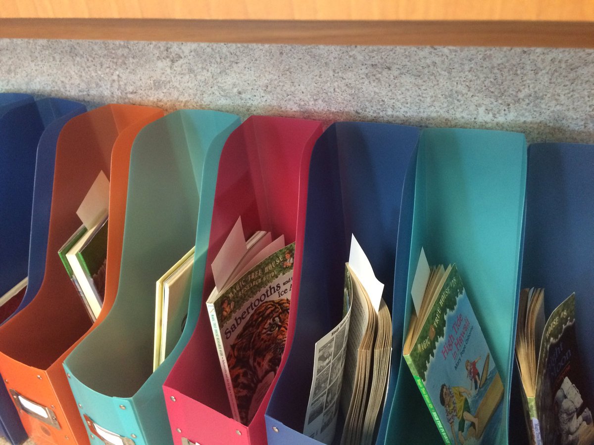 DebSimmonsLISD's tweet photo. Book boxes @JimPlain are already filling up! #JPEPride #LeanderREADS #myLISD https://t.co/BT6tIsEsax